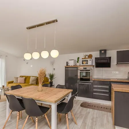 Tarle Апартаменты *