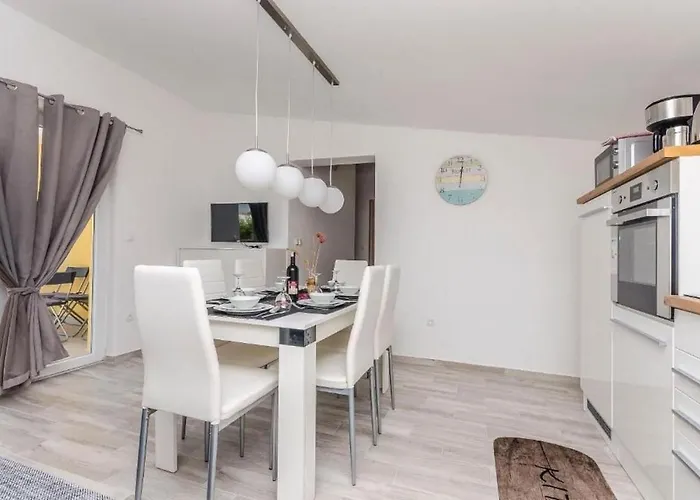 Апартаменты Tarle Водице