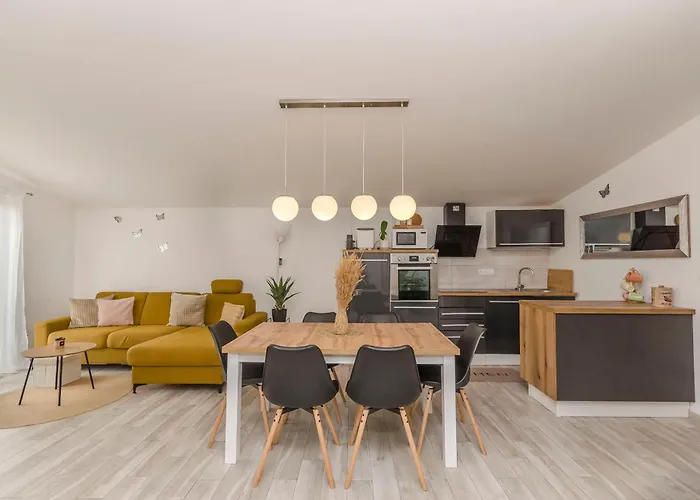 Апартаменты Tarle Водице